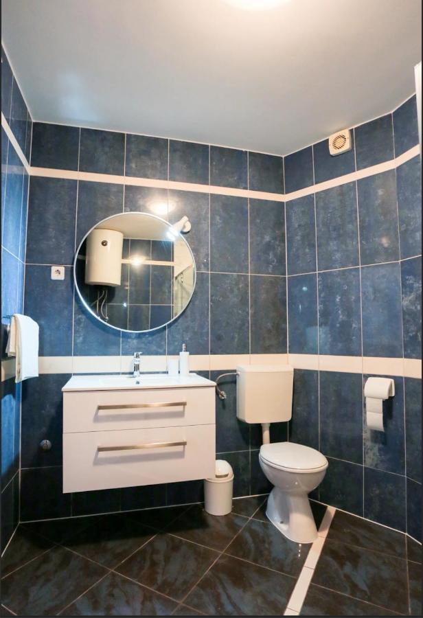 Apartman Nicol Ližnjan Zewnętrze zdjęcie