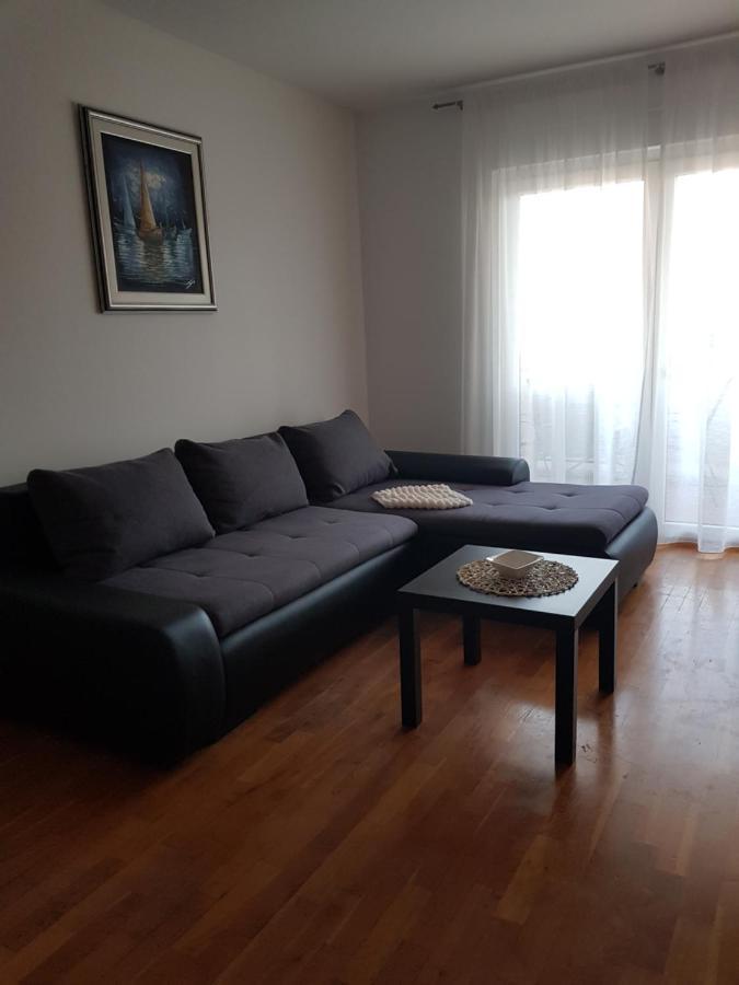 Apartman Nicol Ližnjan Zewnętrze zdjęcie